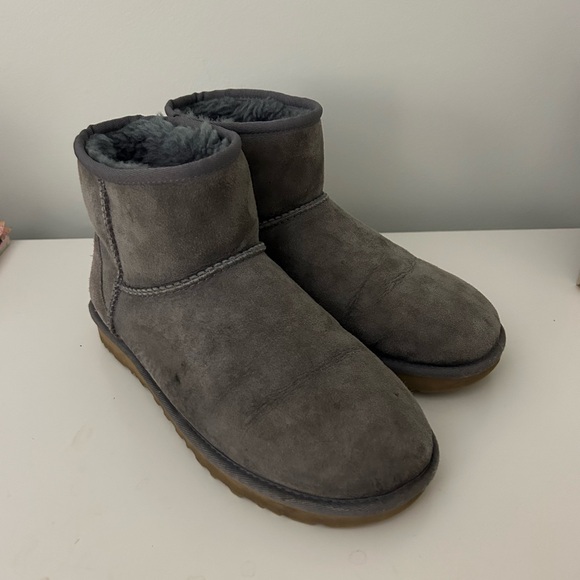 UGG Women Light Purple Boots - Picture 2 of 3